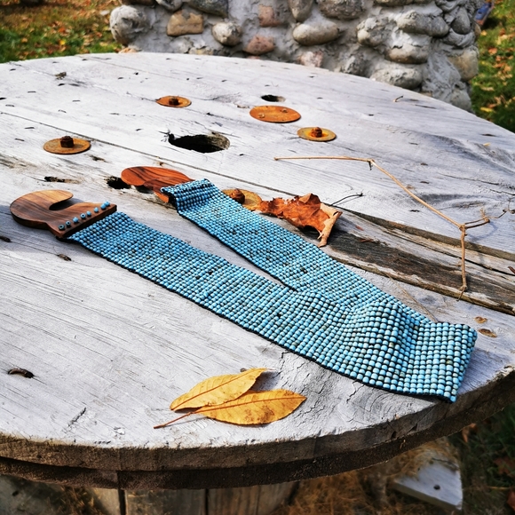 Beaded Turquoise Stretchy Belt with Wooden Hook Clasp Buckle - Picture 8 of 14